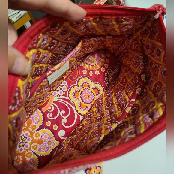 EUC Vera Bradley Retired Raspberry Fizz Tote Purse with matching Keychain case - Picture 11 of 16